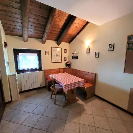 Bed & Breakfast Cinque Abeti Agrialloggio Mountain Iseo Hospitality