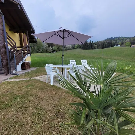 Cinque Abeti Agrialloggio Mountain Iseo Hospitality Bossico